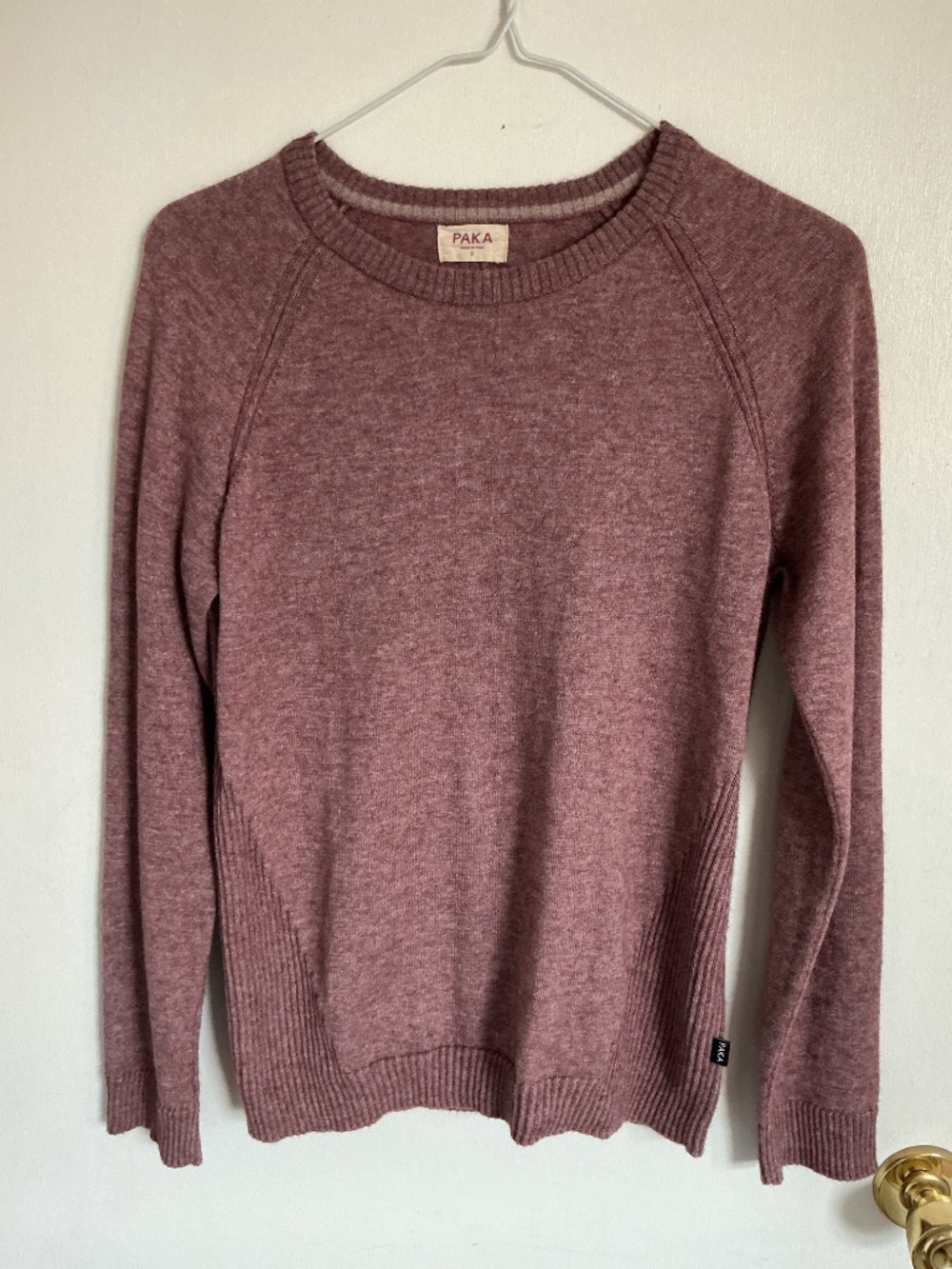 PAKA Women’s Ultralight Crew Small EUC - Picture 8 of 13